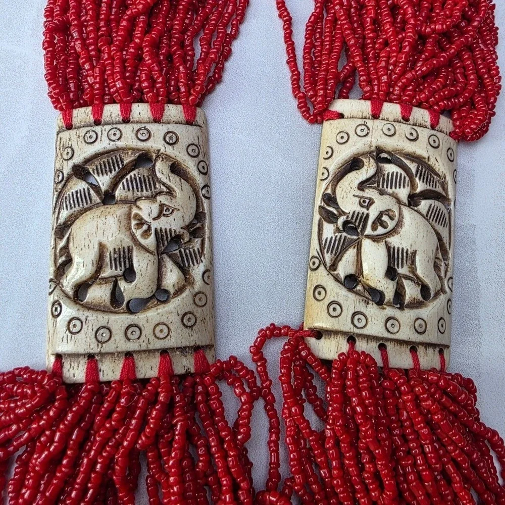 Vintage‎ Red Multi Strand Seed Bead Elephant Carved Statement Necklace Boho